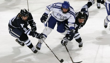 开云体育入口-线上线下融合发展：全场景电竞时代来临，线上线下场景融合营销