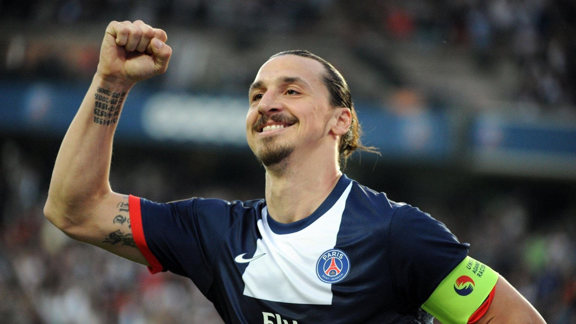 赛后采访:球员不同角度的赛场心声,赛后采访回答